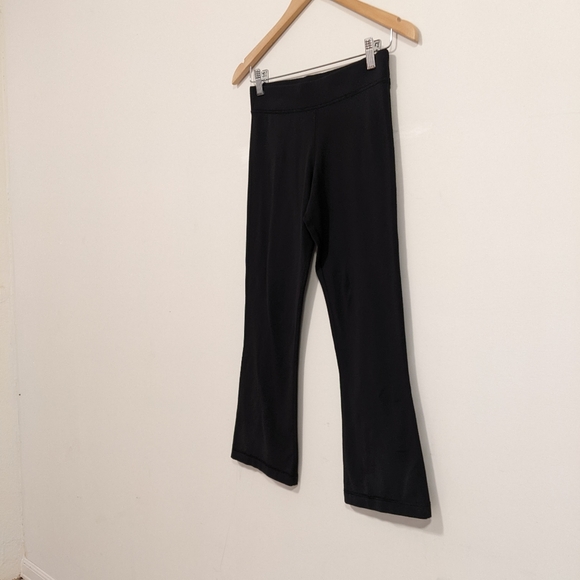 Lululemon Boogie Crops Black 4 - Picture 8 of 16